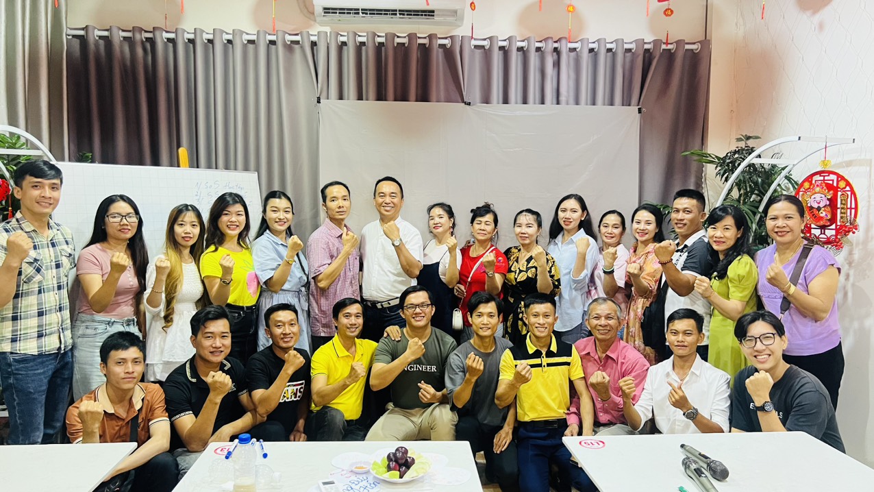 Lê Khánh Dân: Người Sống Đời Đơn Giản, Không Ngừng Học Hỏi Và Chia Sẻ Giá Trị Tốt Đẹp